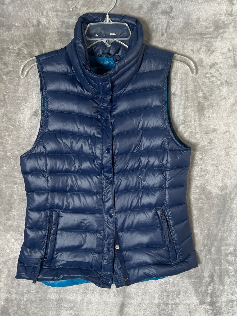 GAP Women's Navy Quilted Puffer Vest